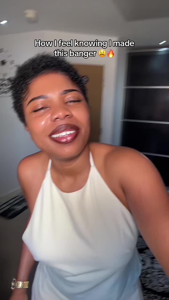 @ENDEE TheVibeQueen🎙️👑
