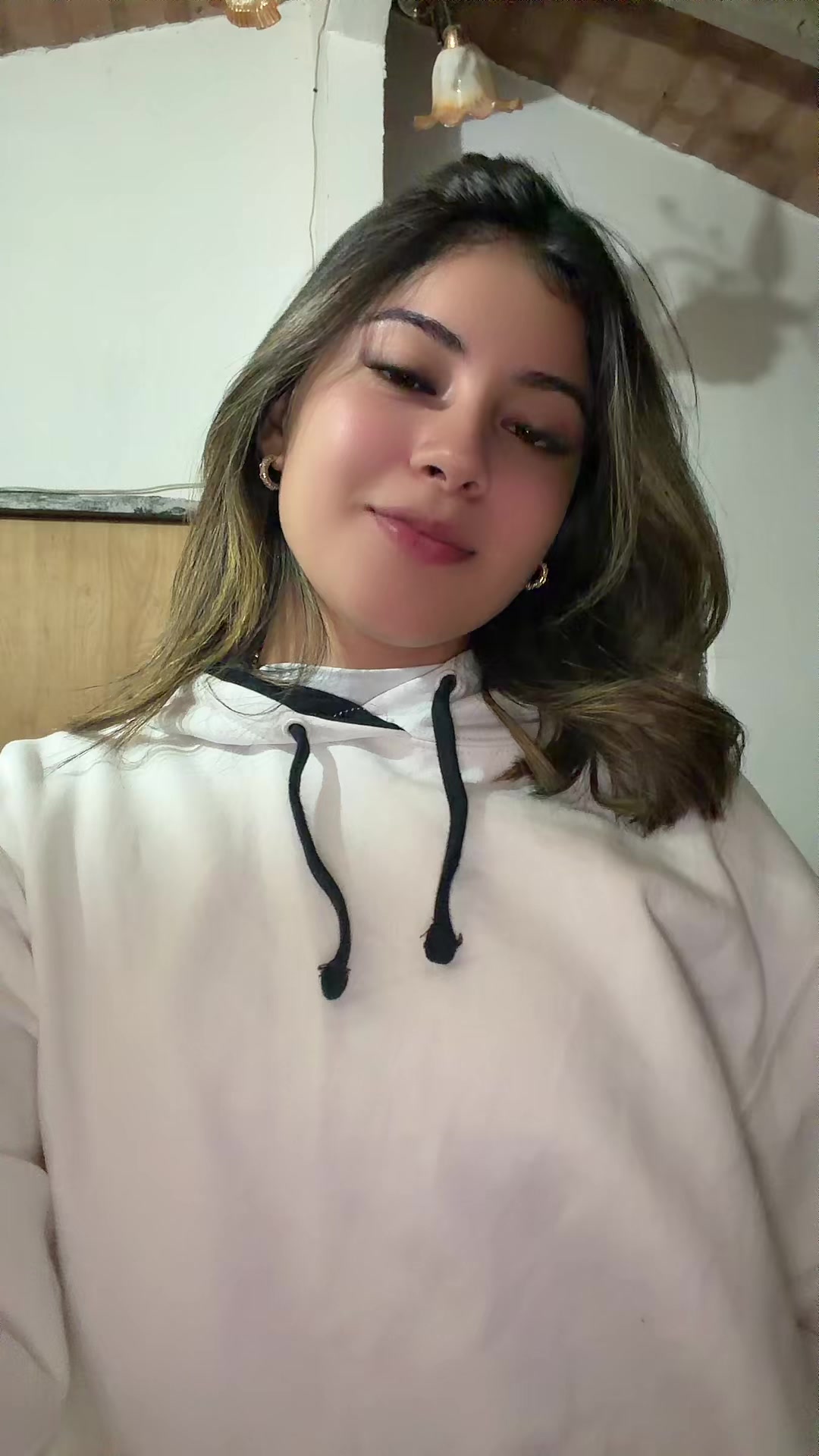 @Camila