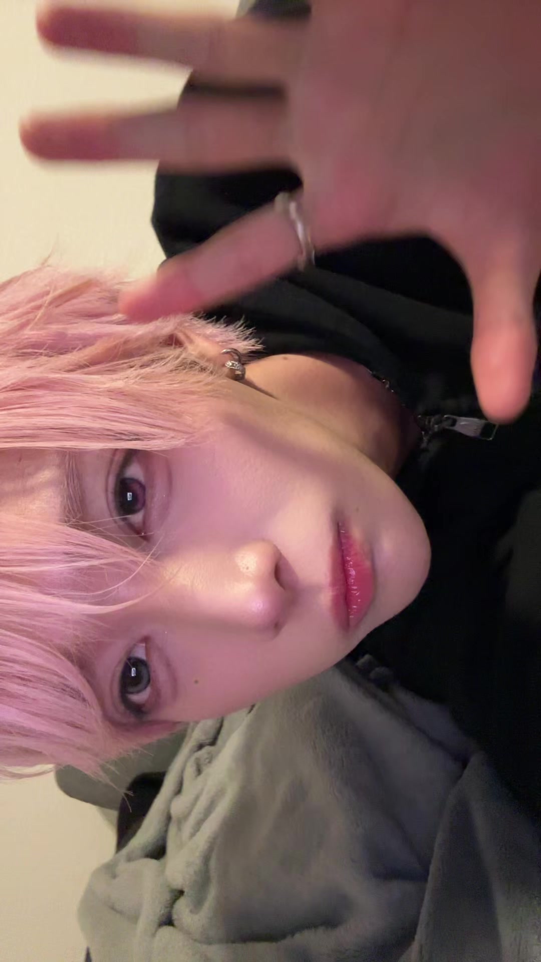 @りと