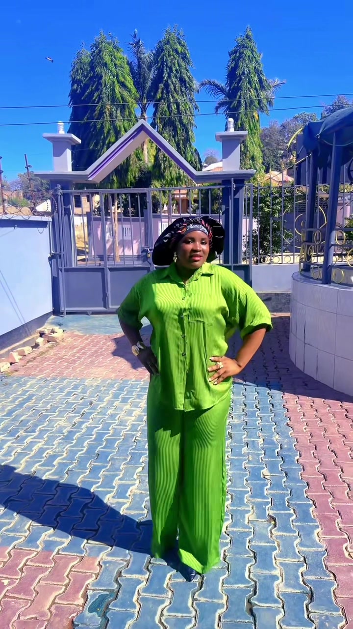 @Monica mnyantuzu