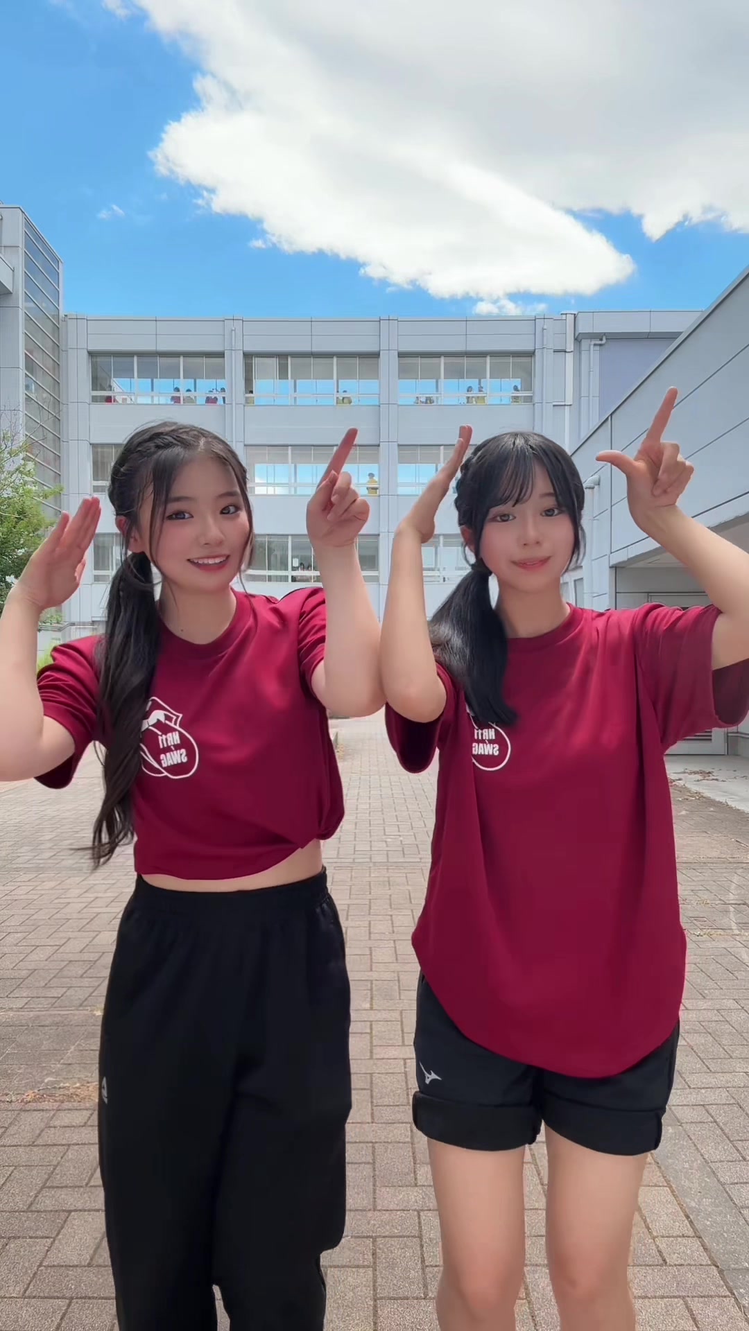 @Hana