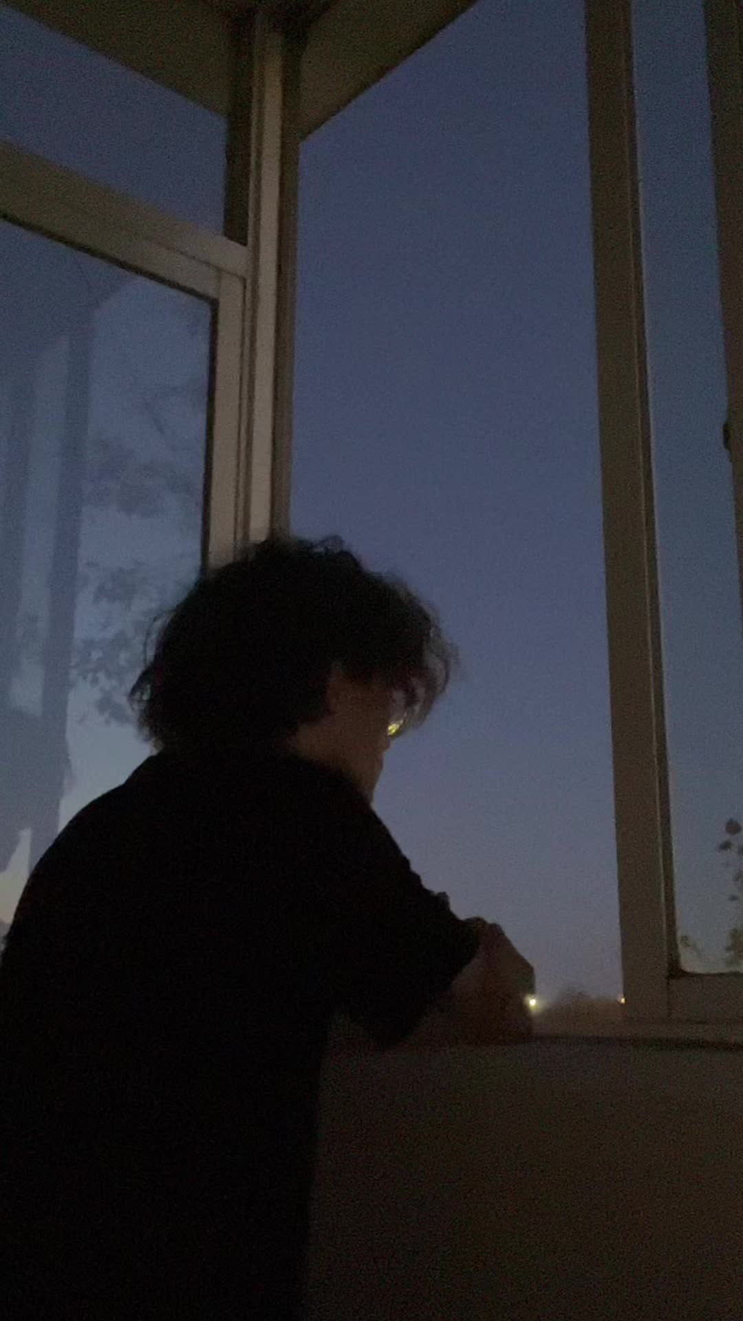 @денис старликс