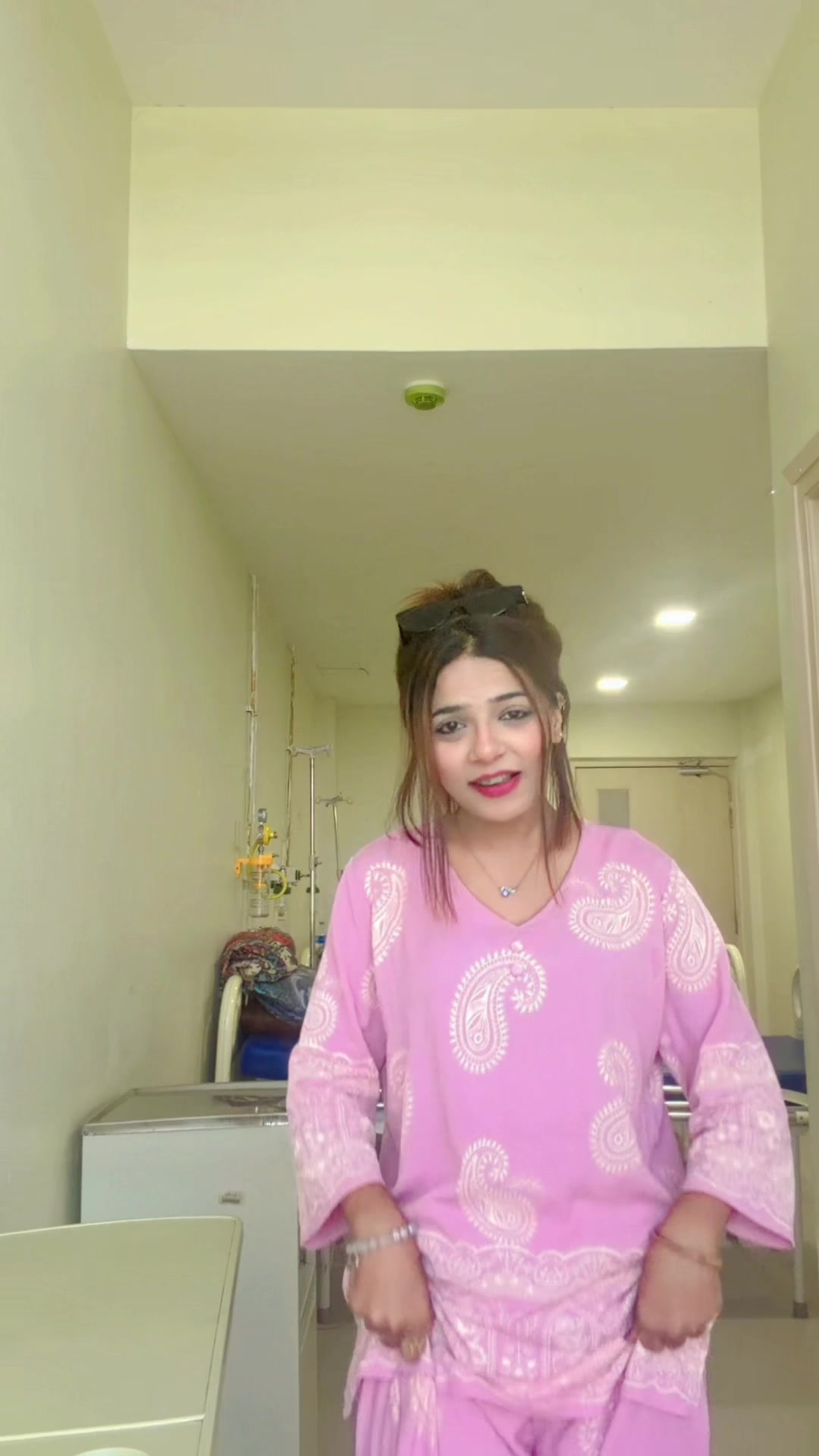 @PRAKRITI🌻🐥