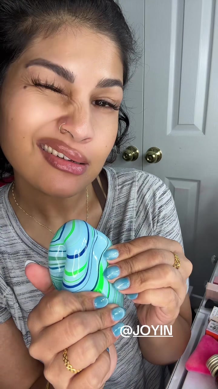 @MakeupLaveena
