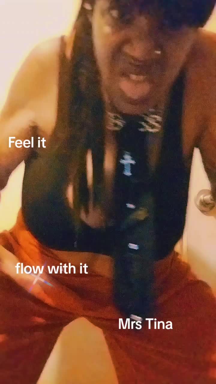 @MrsTina 💋