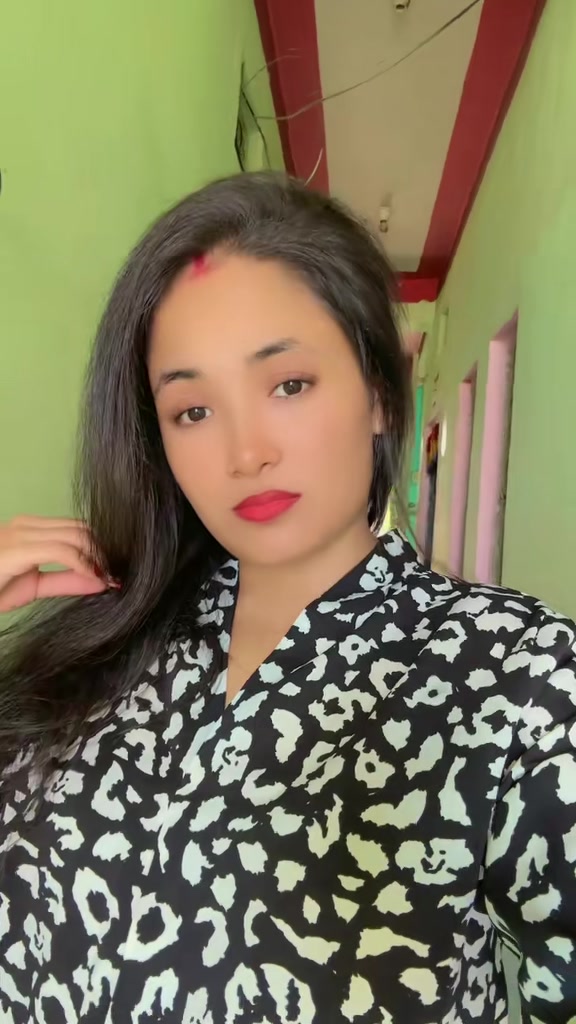 @👑NISHA_THAPA👑