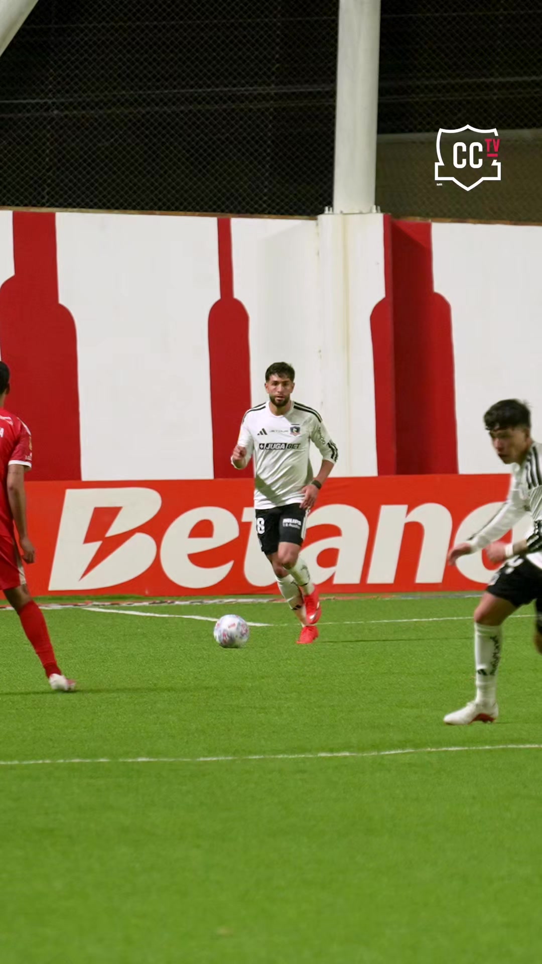 @Colo-Colo