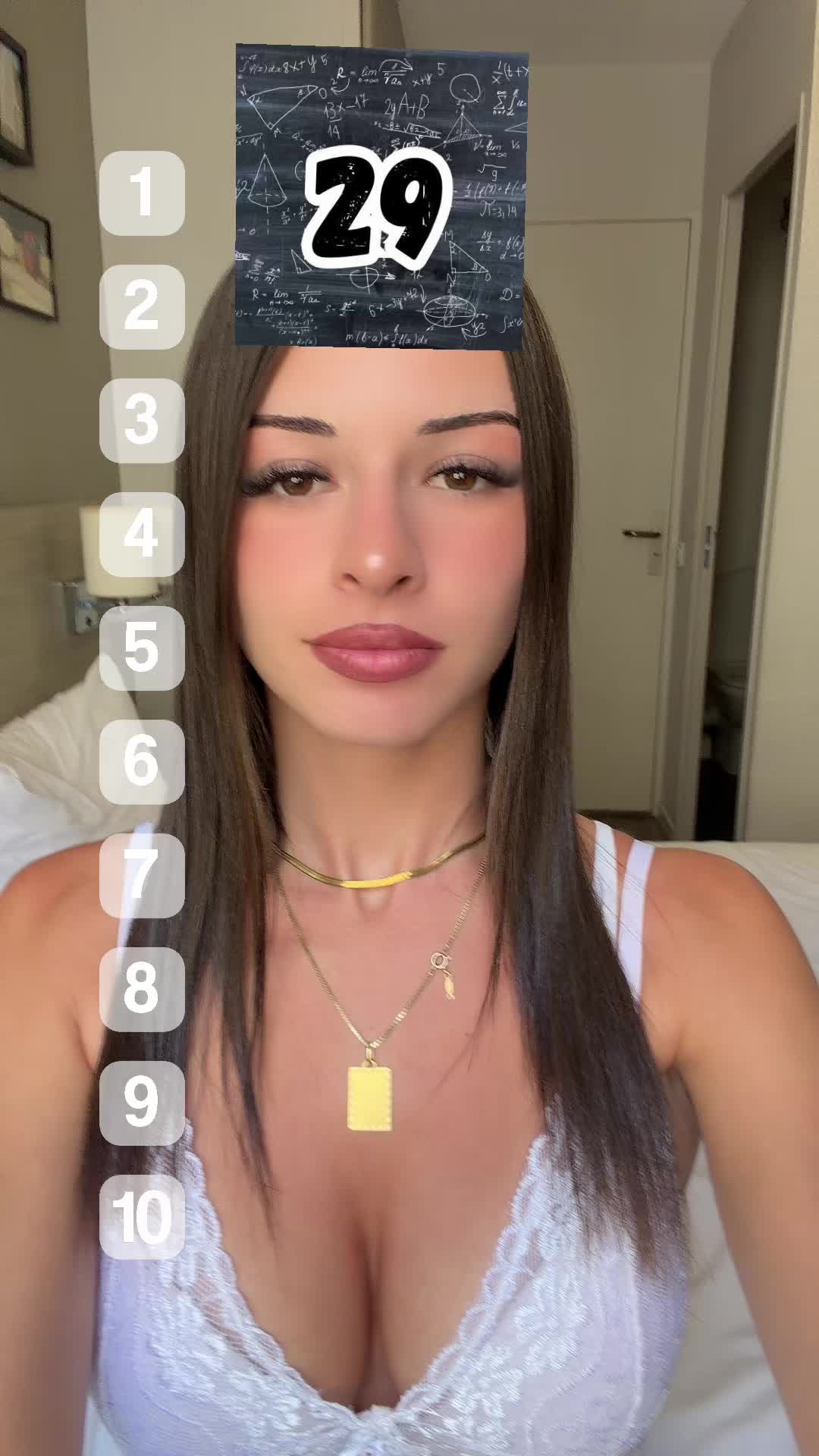 @CL.LSTN