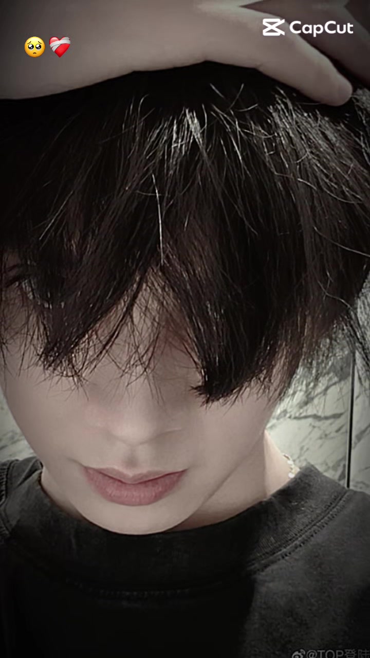 @Right Left๐ธ๏ธ ๅทฆ่ช