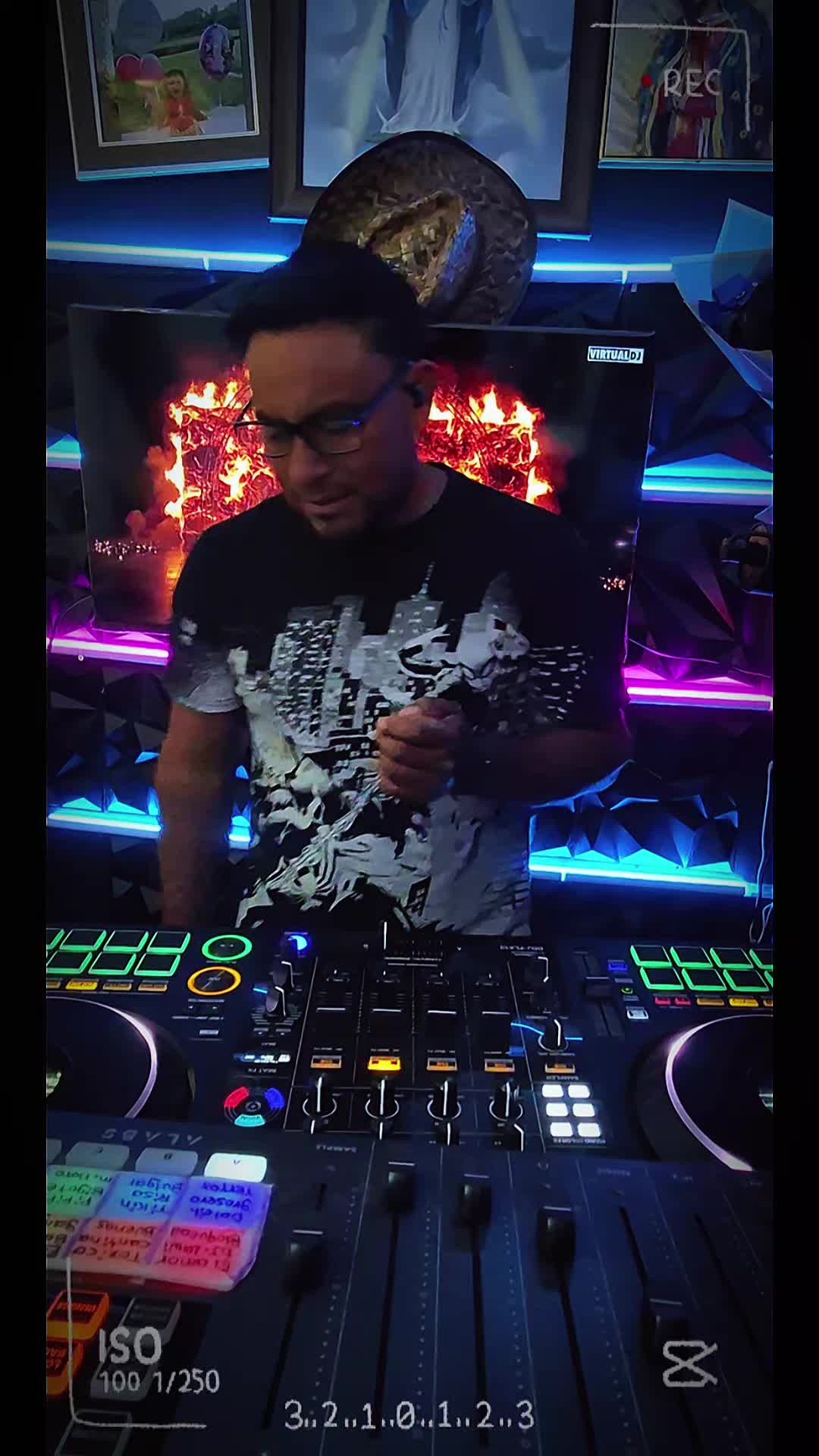 @🎧⛓️𝐋𝐚𝐰𝐢⛓️🇬🇹🇸🇻🇲🇽🐍
