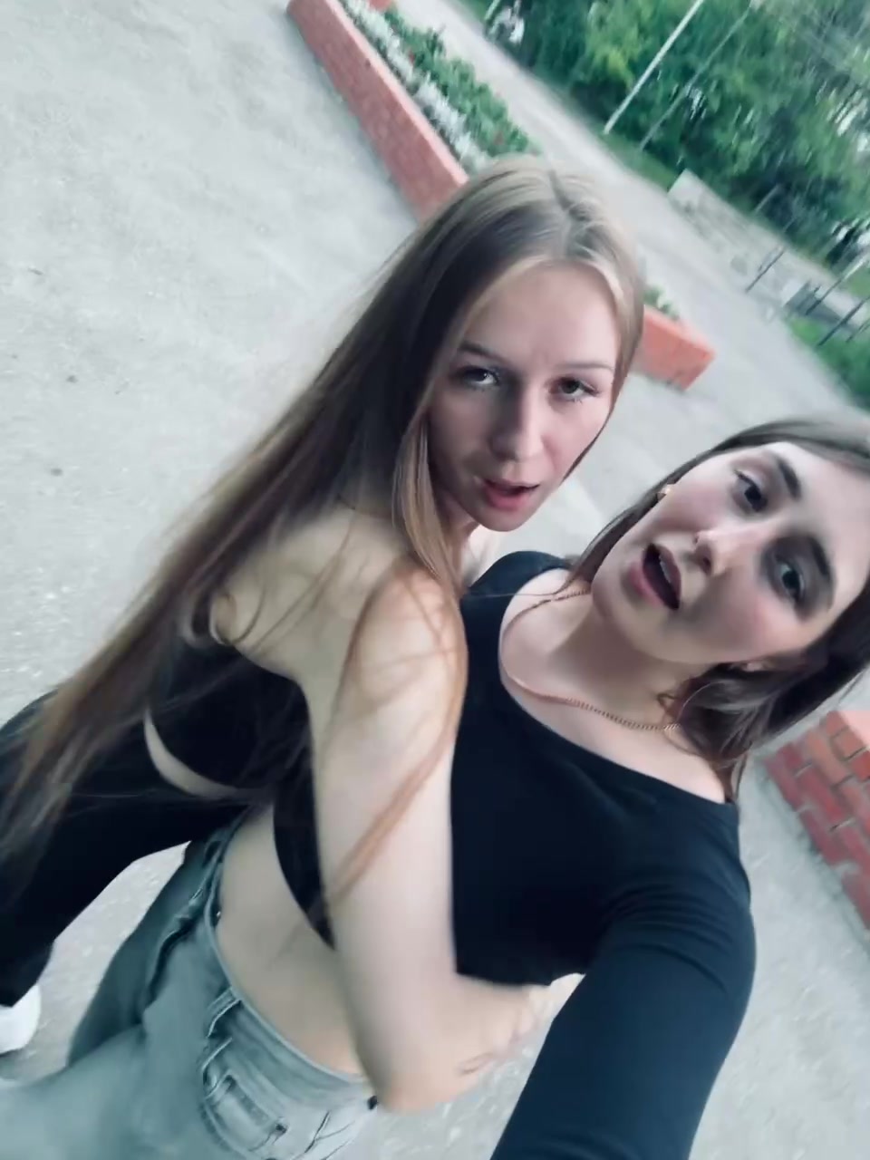 @julzz