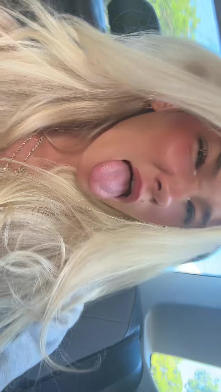 @petitethief