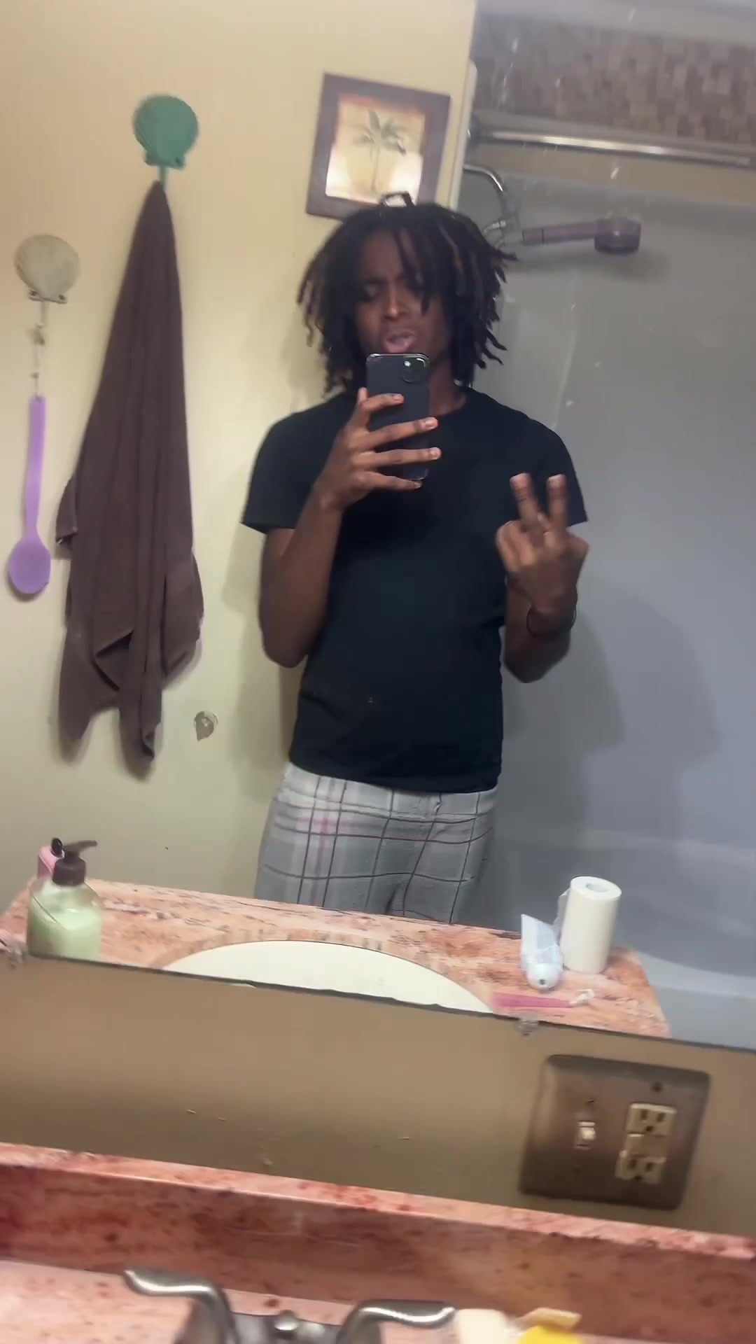 @wizbeenthuggin💰