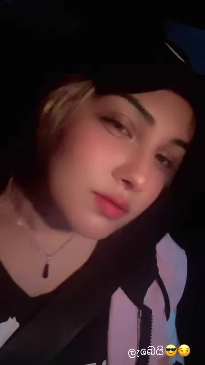 @Chunkygirlsrilanka