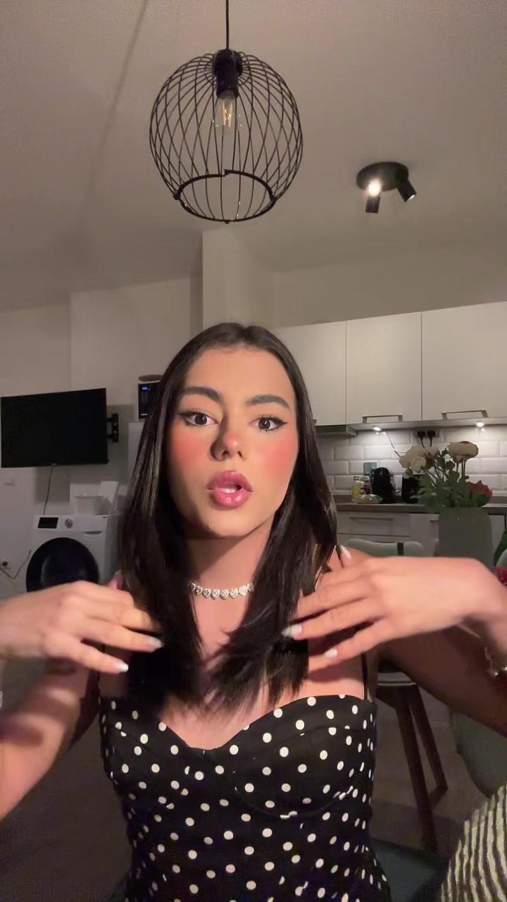 @ana lara 💋