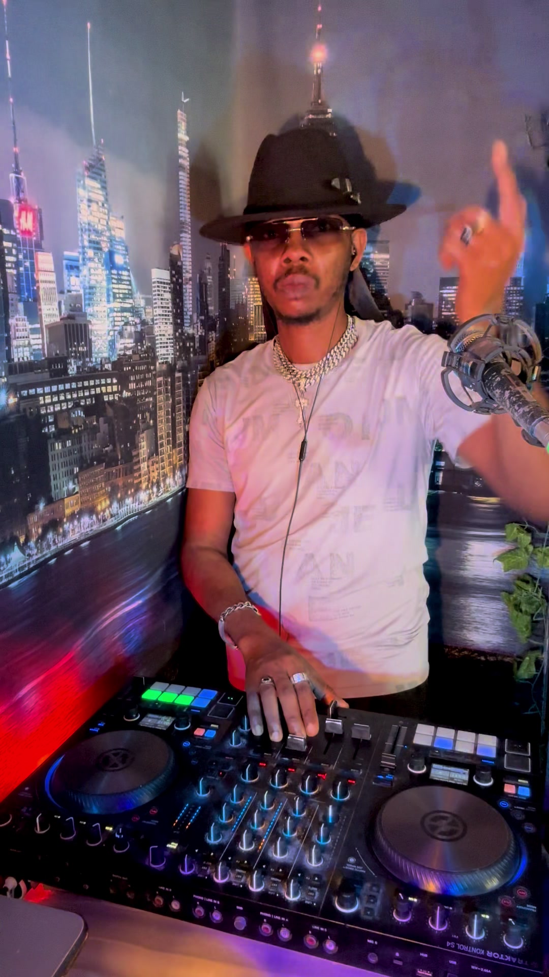 @DJ Plenitude Official