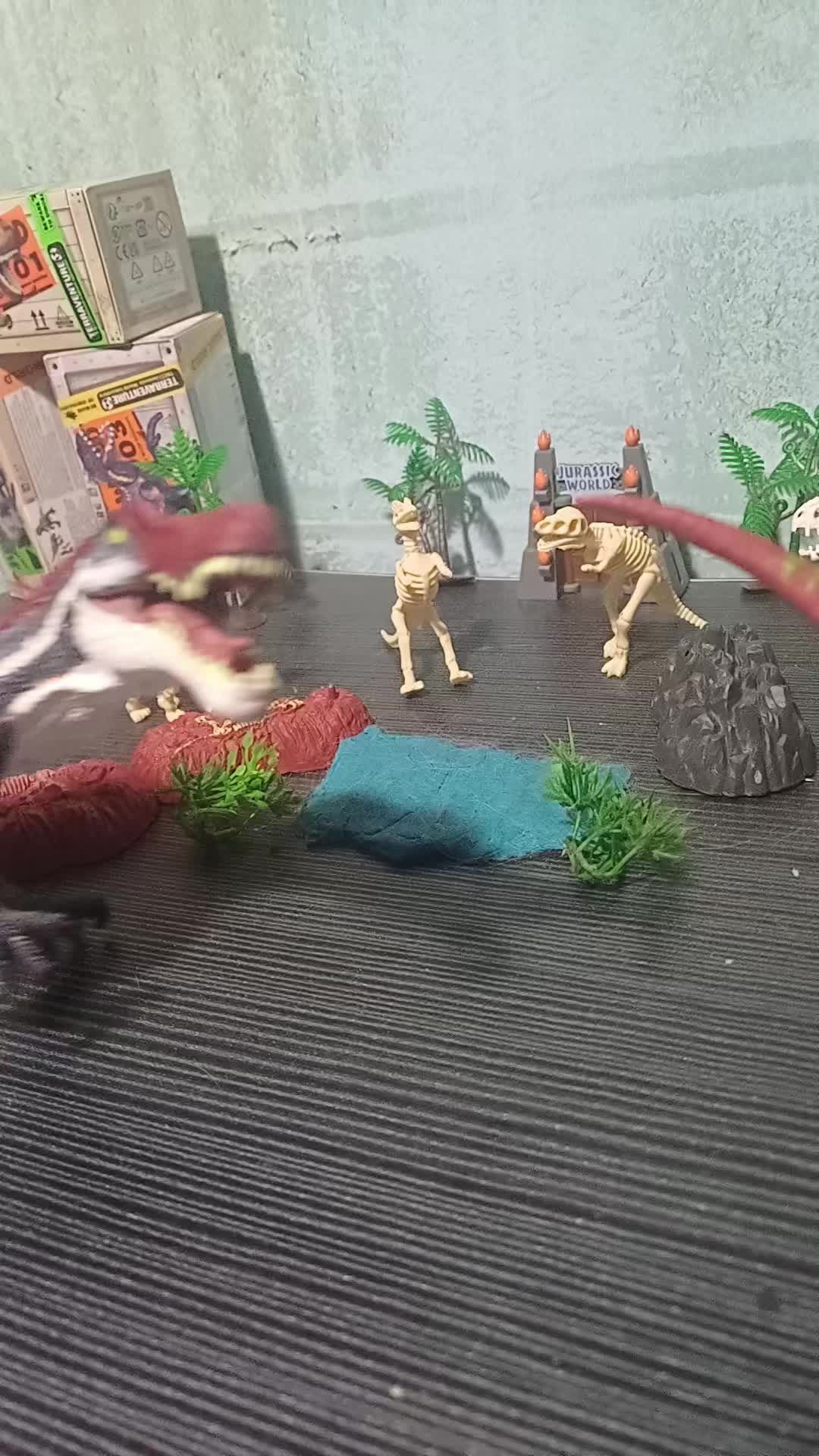 @๐ gorgon the gorgosaurus ๐