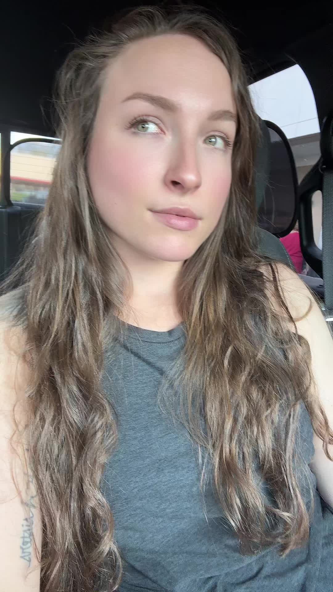 @Brittani🌻