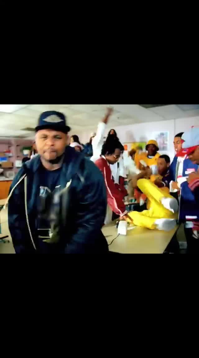 @Mr__Throwback