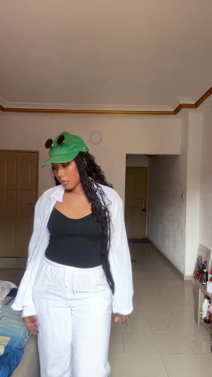@Christelle Miller💜🇫🇷🇹🇬