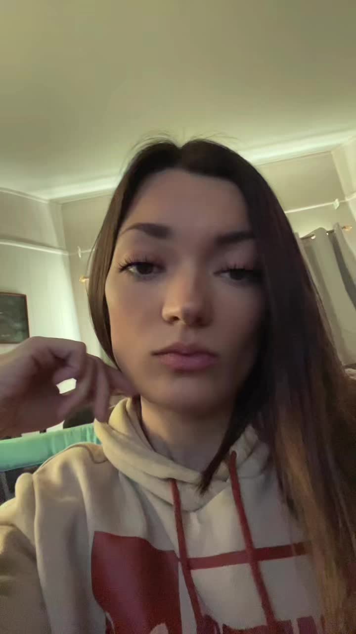 @๐๐๐ฃ๐ฃ๐๐ฃ๐๐