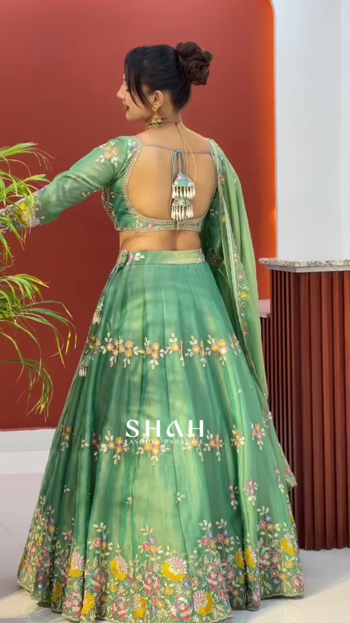 @SHAH FASHION PARADISE