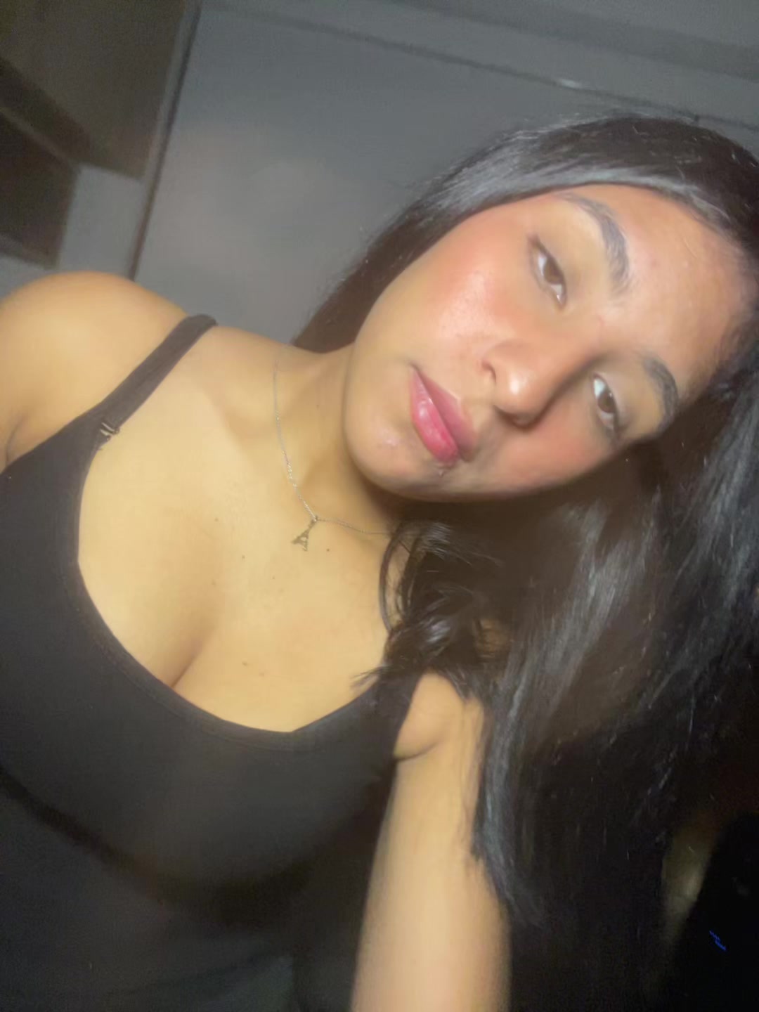 @Adriana🪻