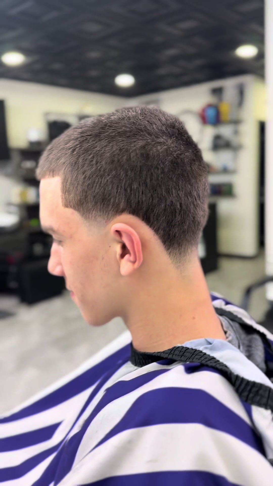 @OFFTHEGRID-BARBER