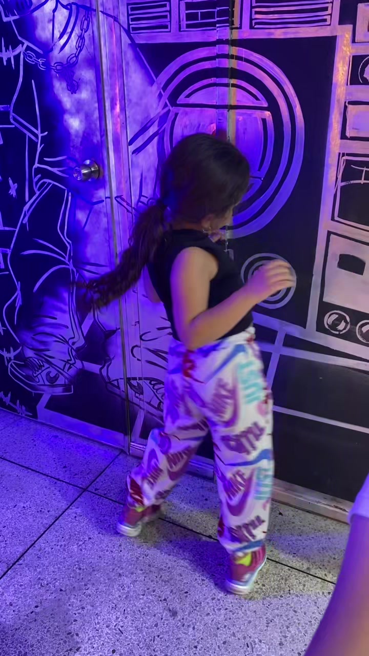 @URBAN DANCE STUDIO