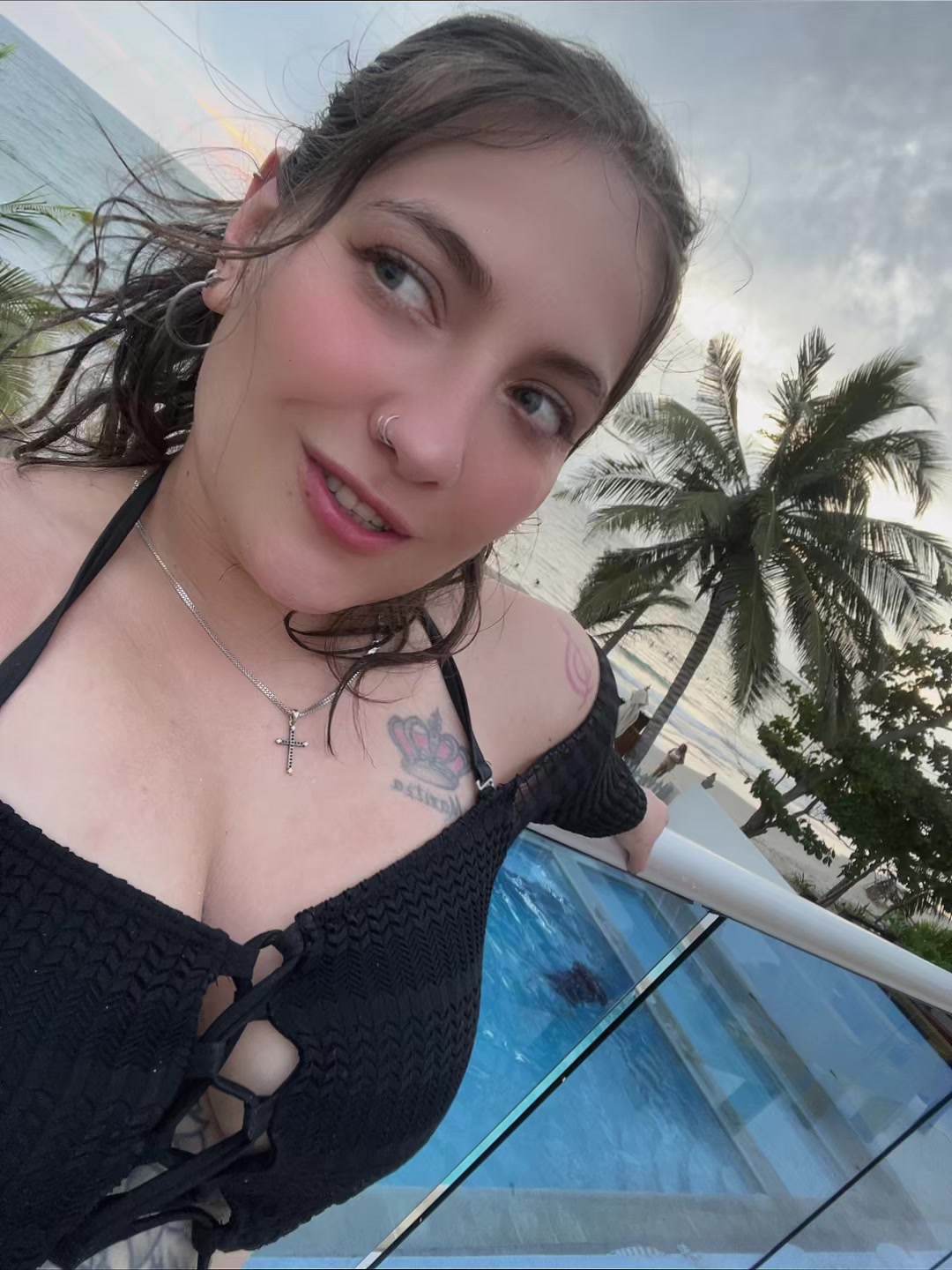 @Laura 🫰🏻✨.
