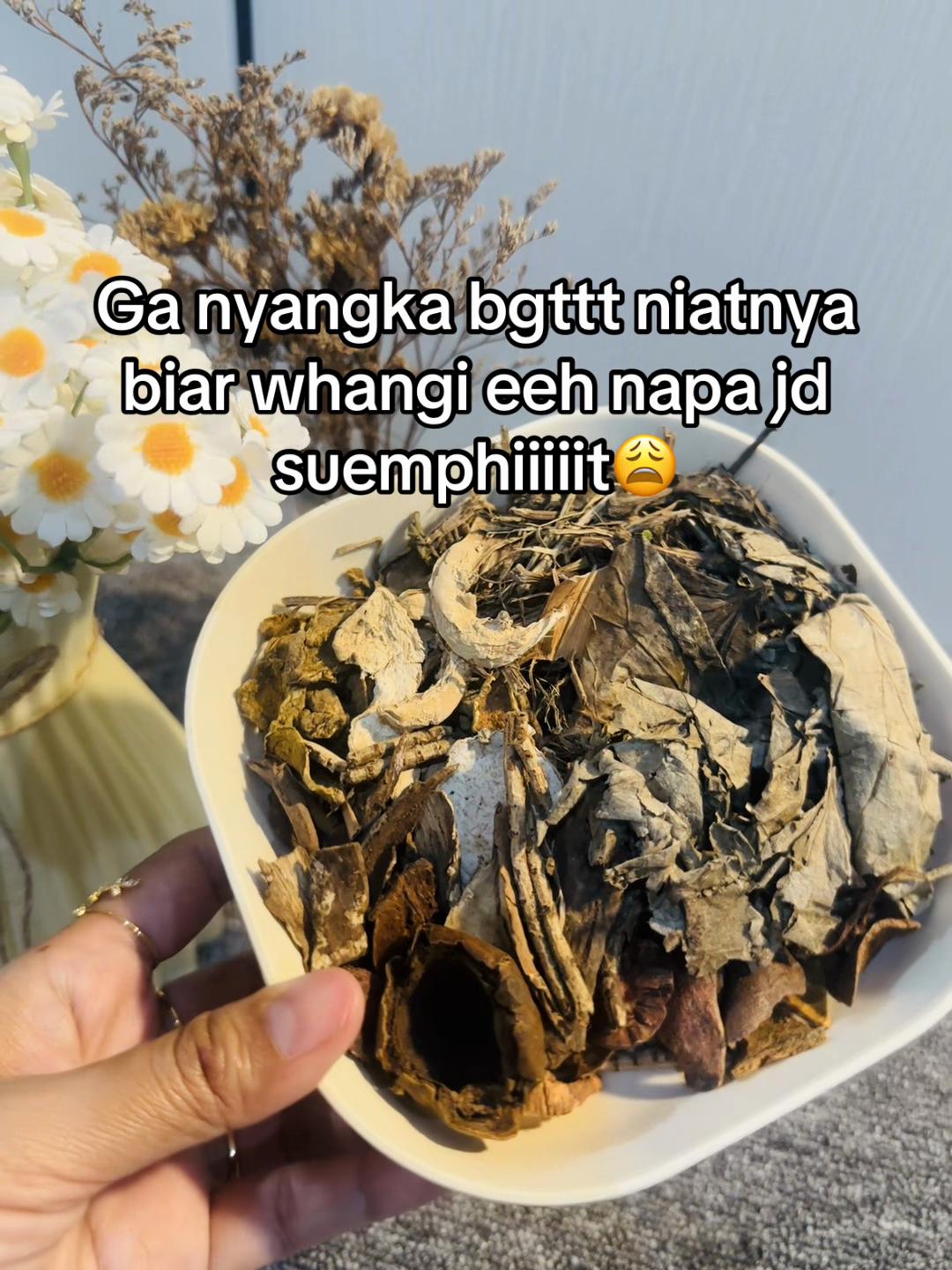 @Hayu_09