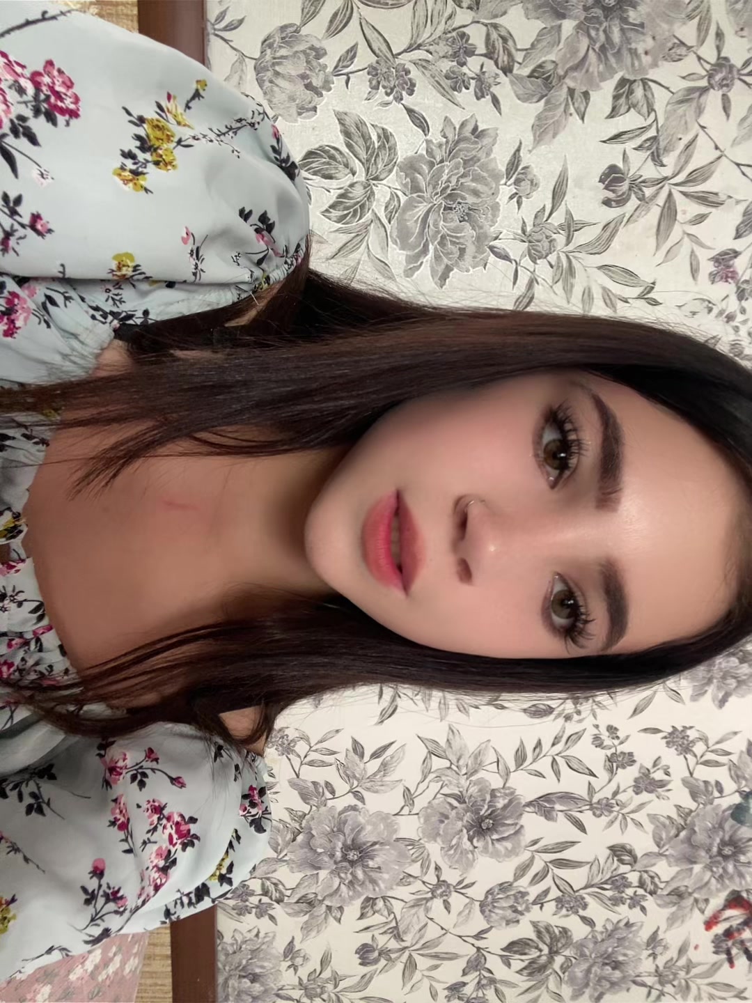 @Юстя хрустя 💘💞