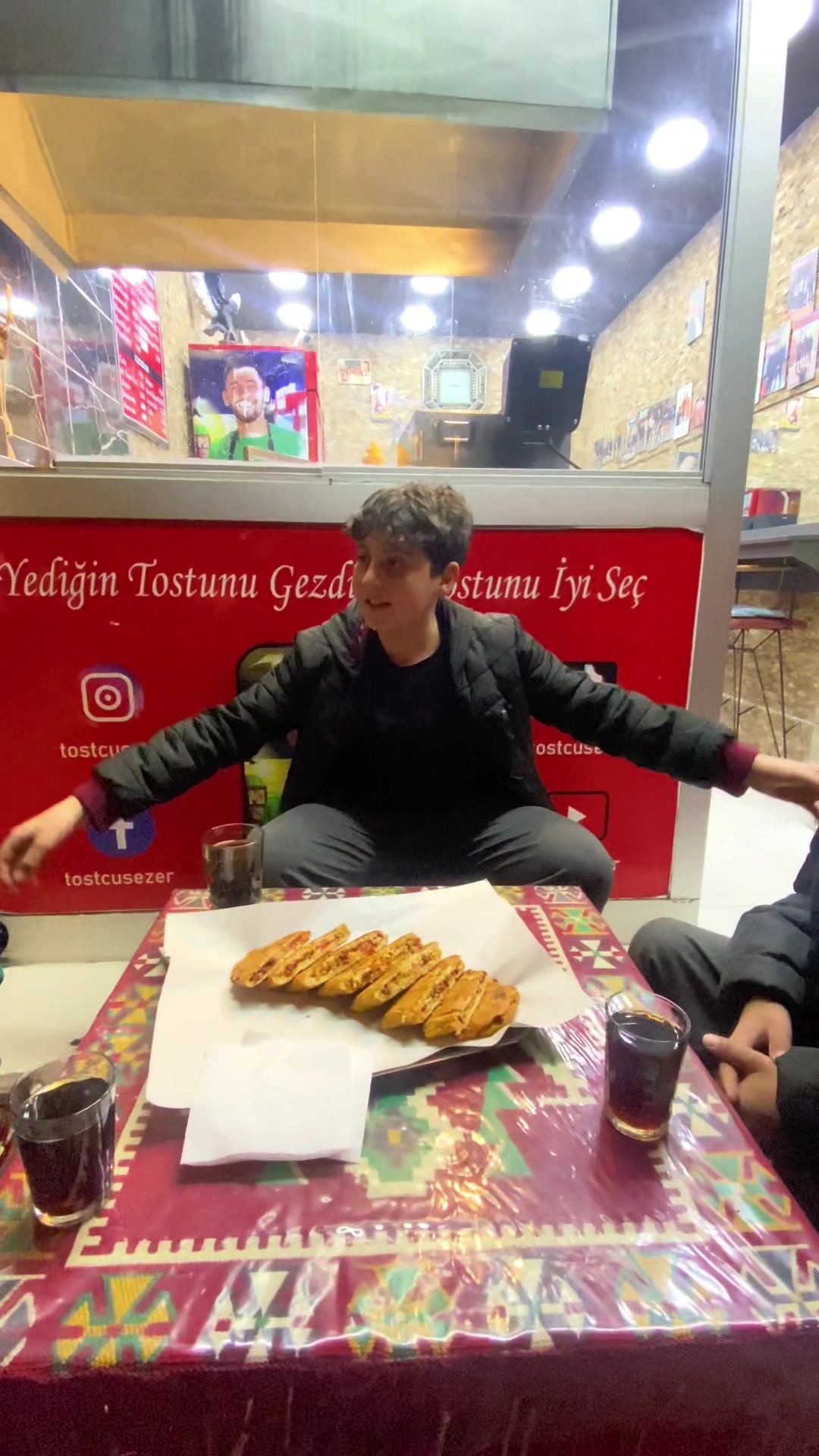 @Tost&ccedil;u Sezer