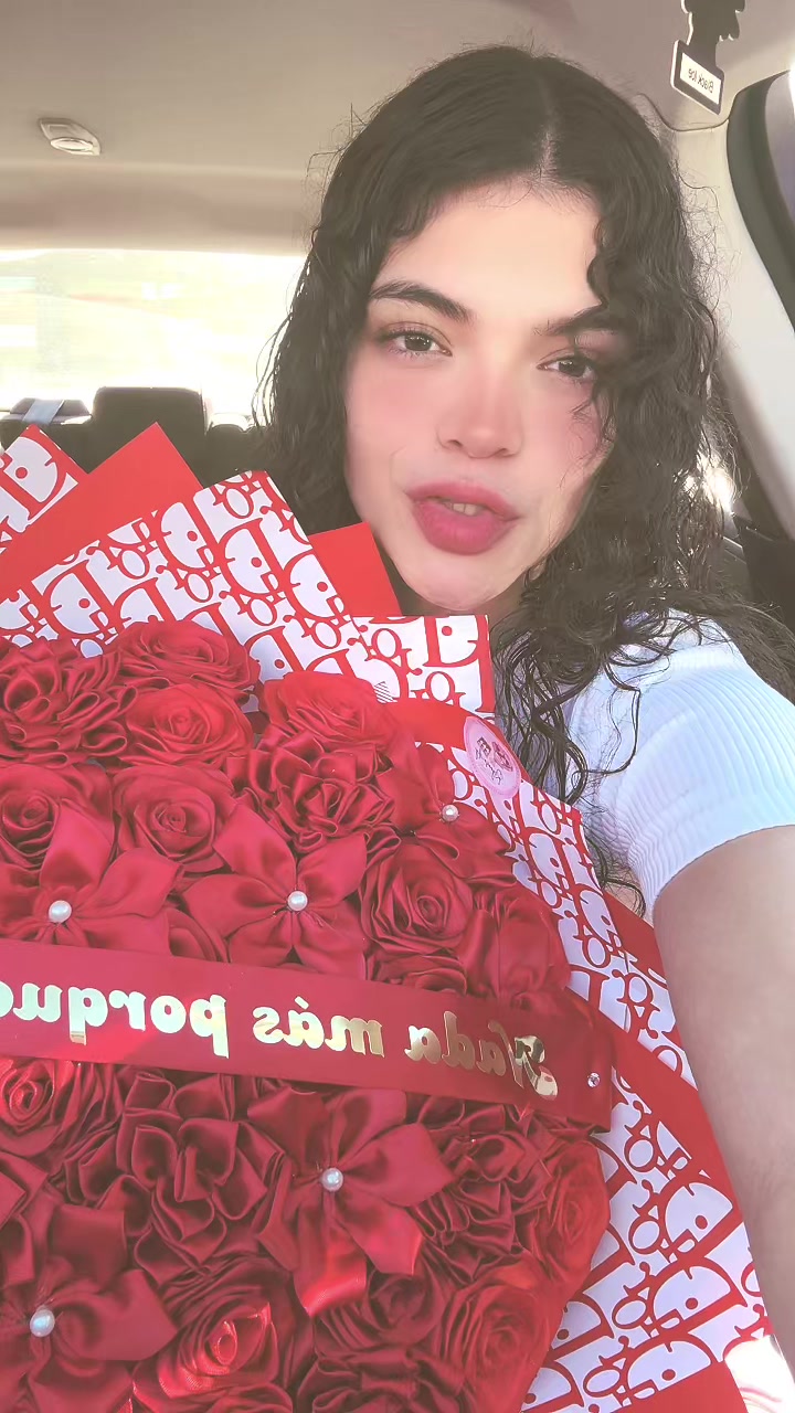 @Daniella🩷🏝️🌊