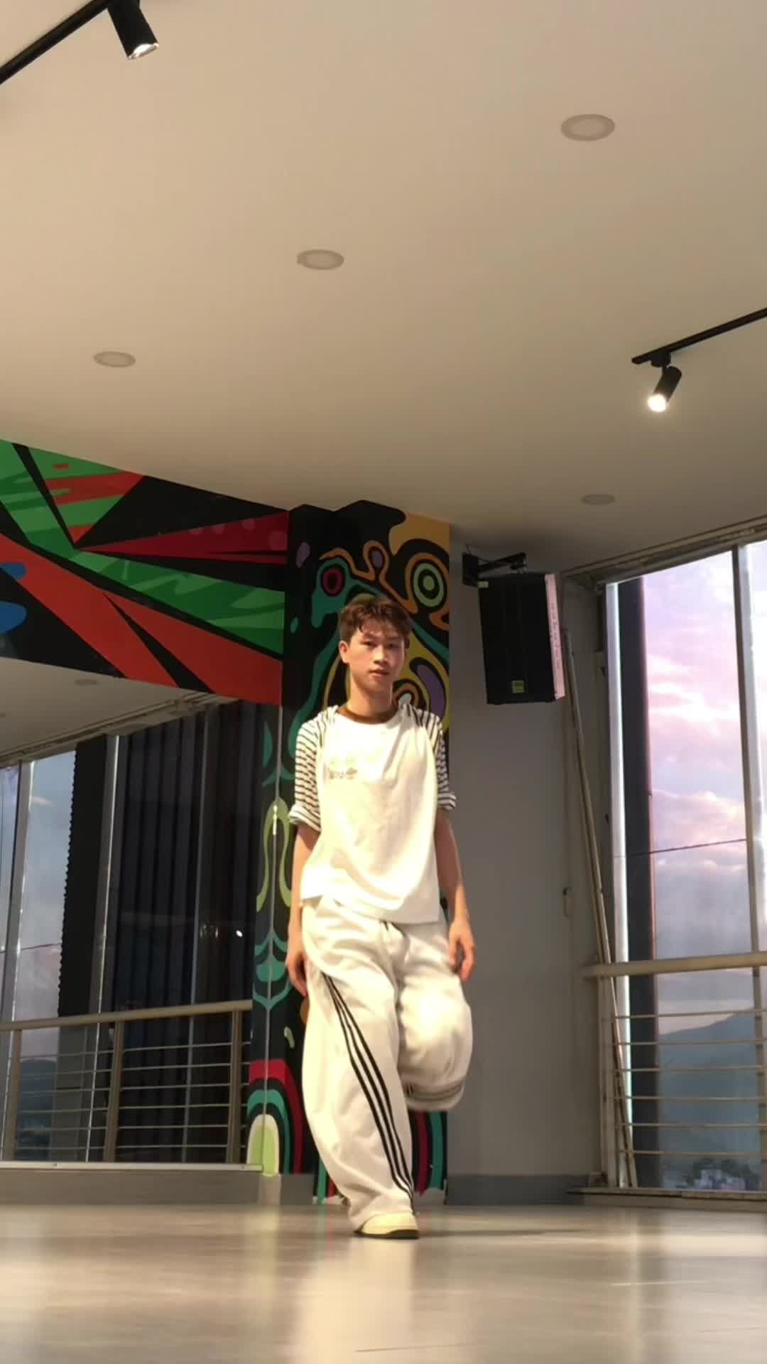 @moonk.