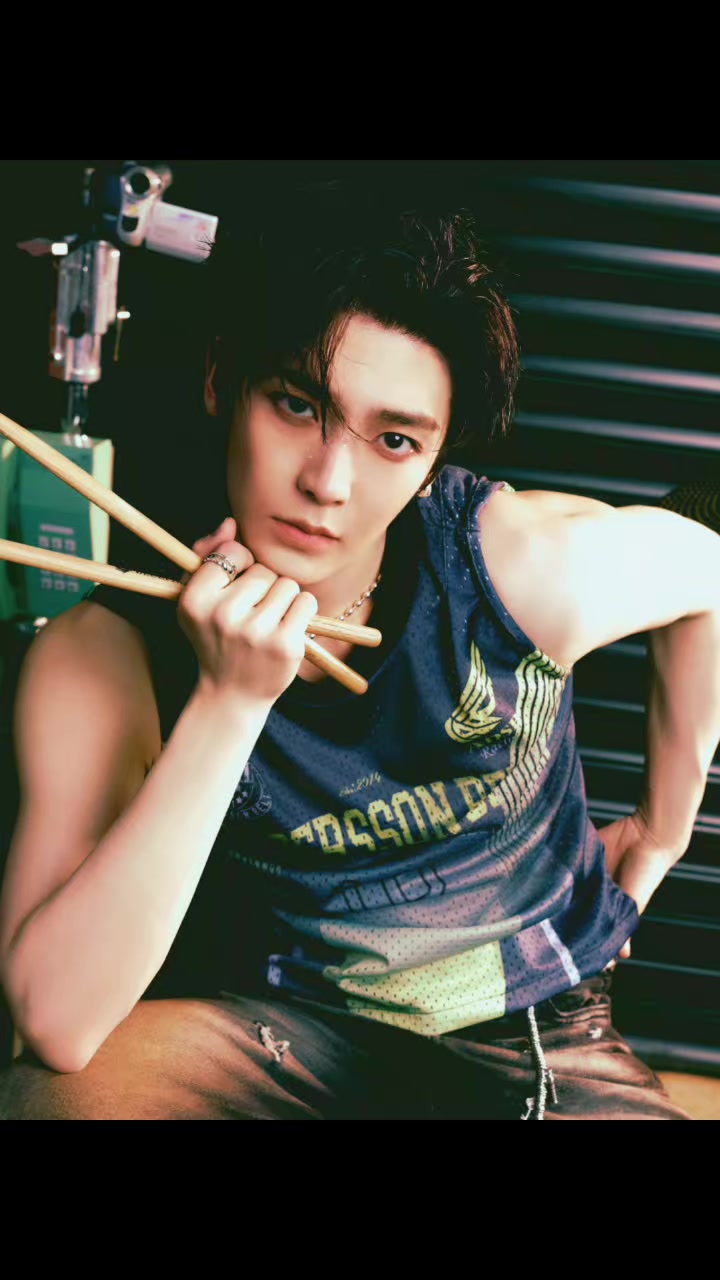 @侯明昊