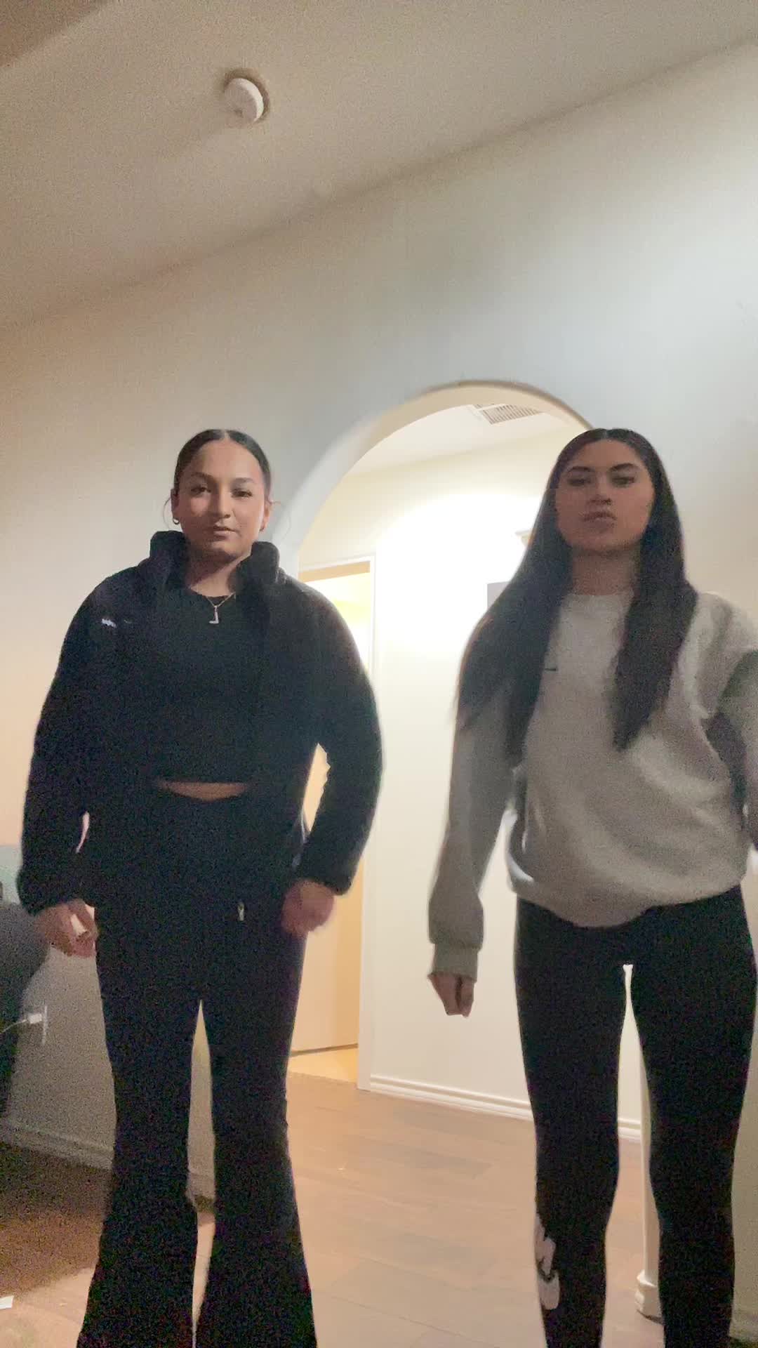 @𝐆