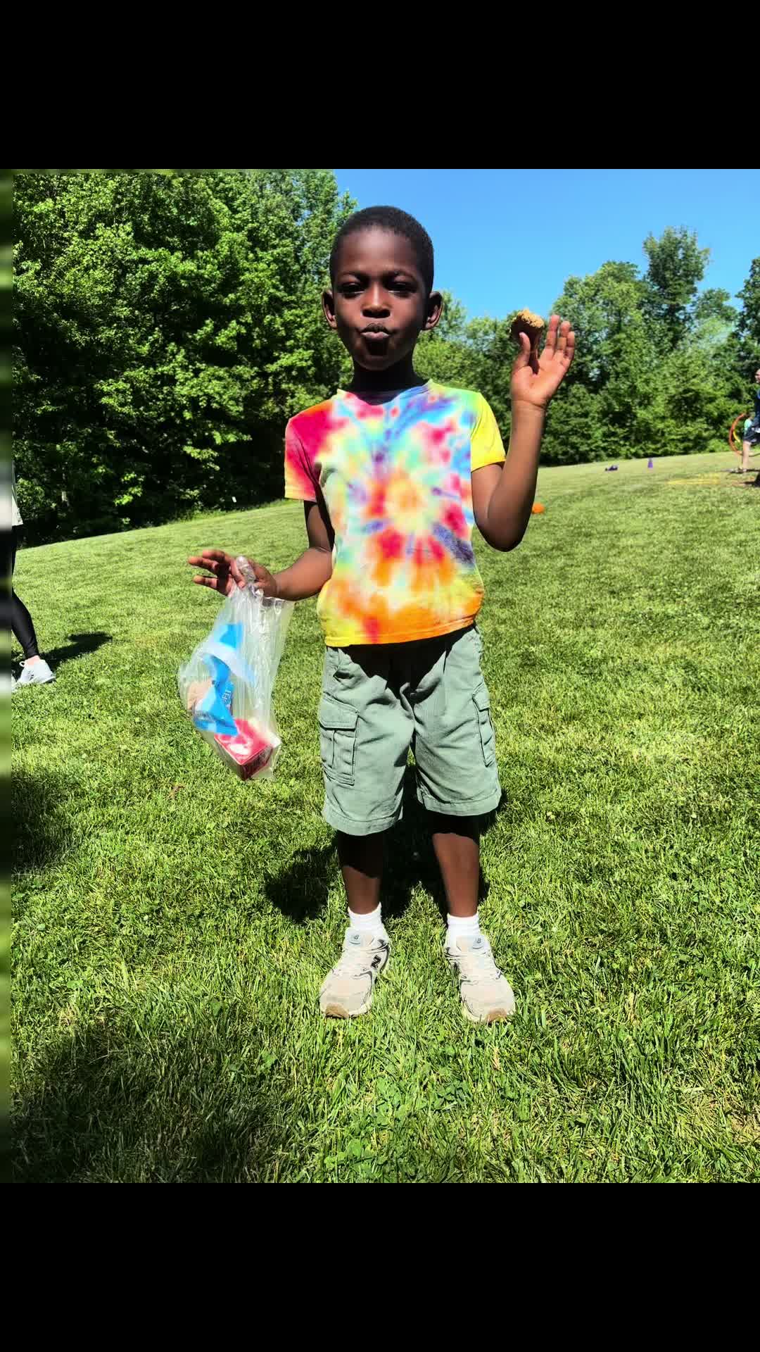 @Famous_E_