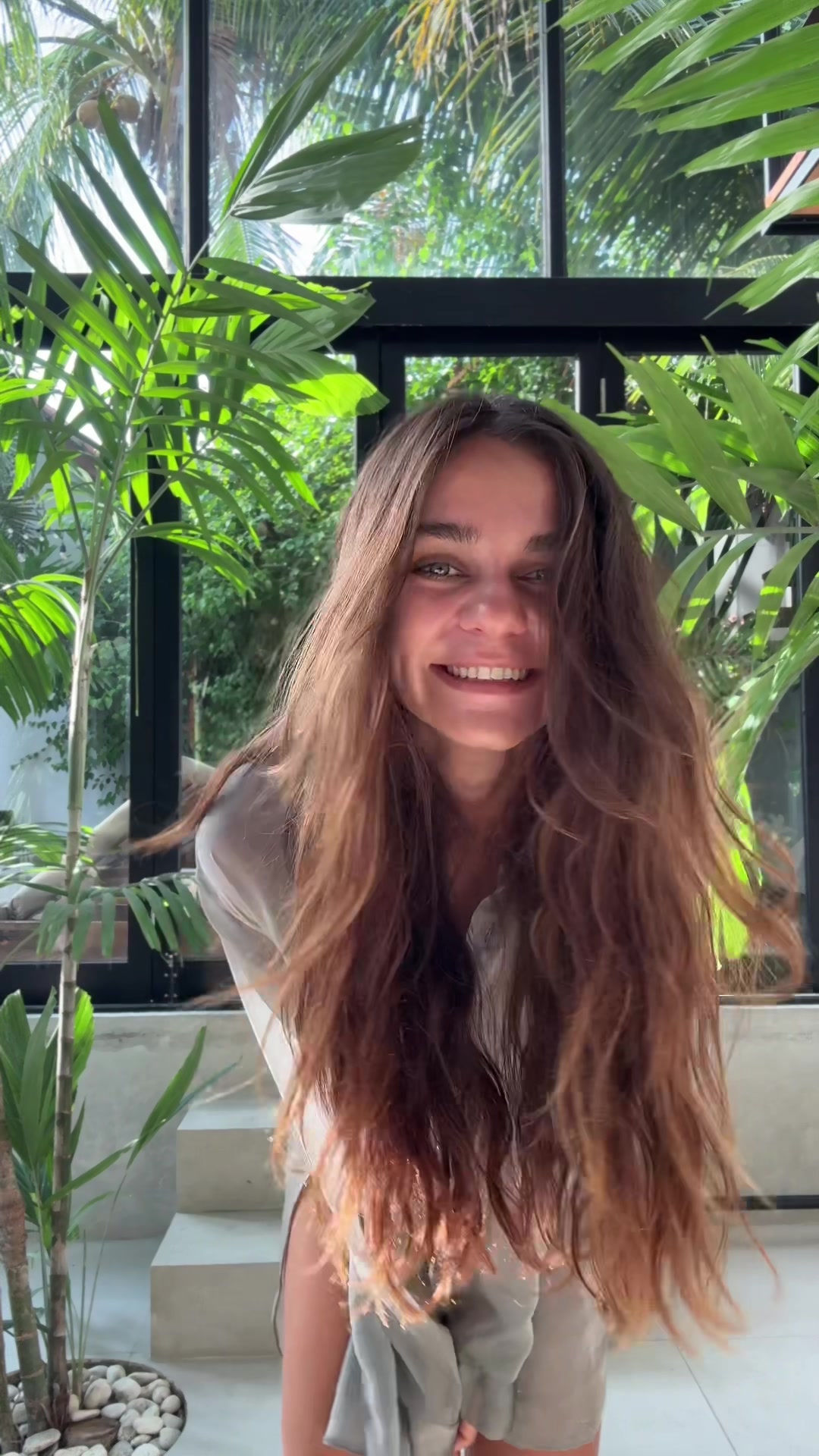@anavavx