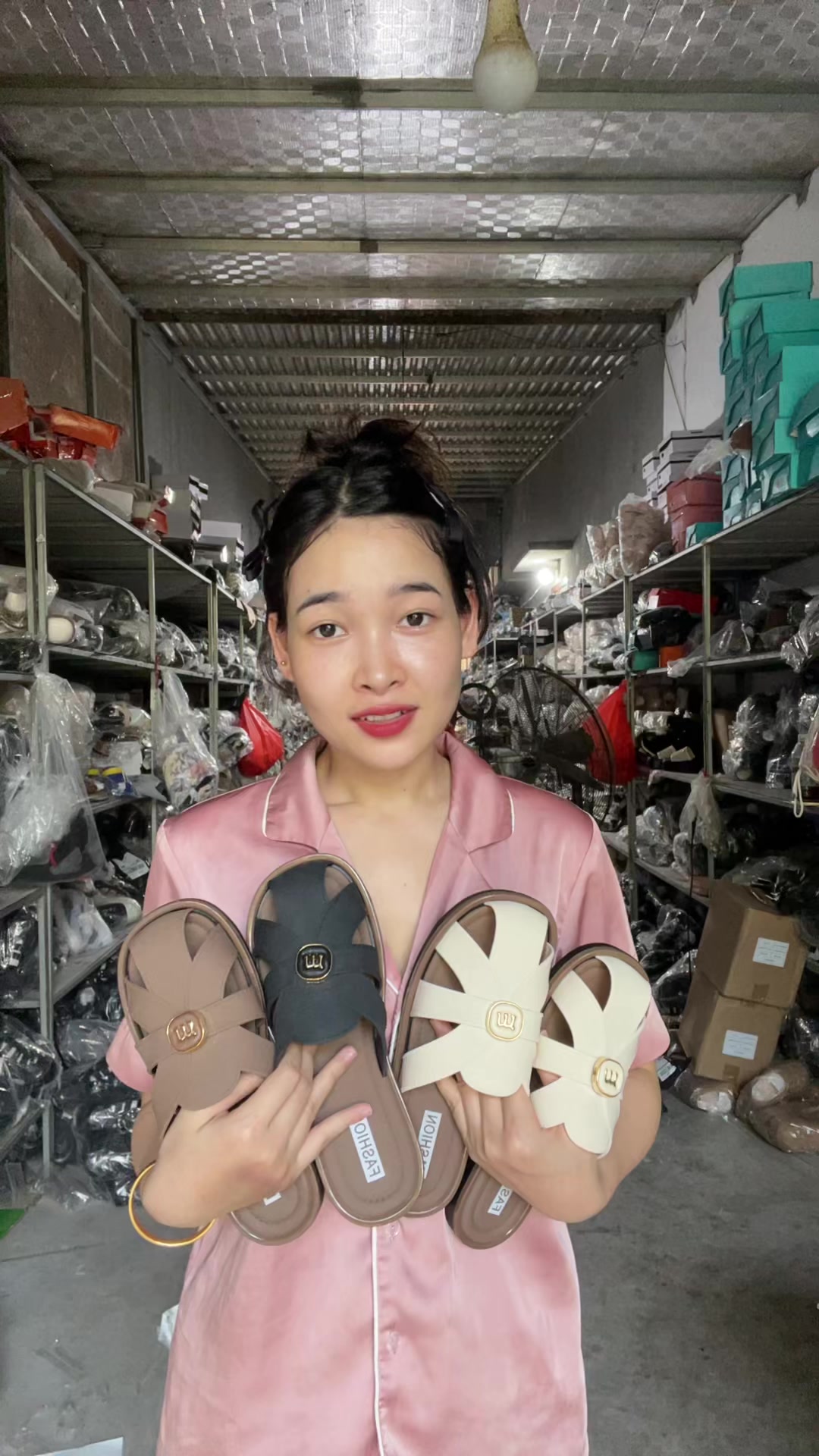 @HỒNG XIÊM
