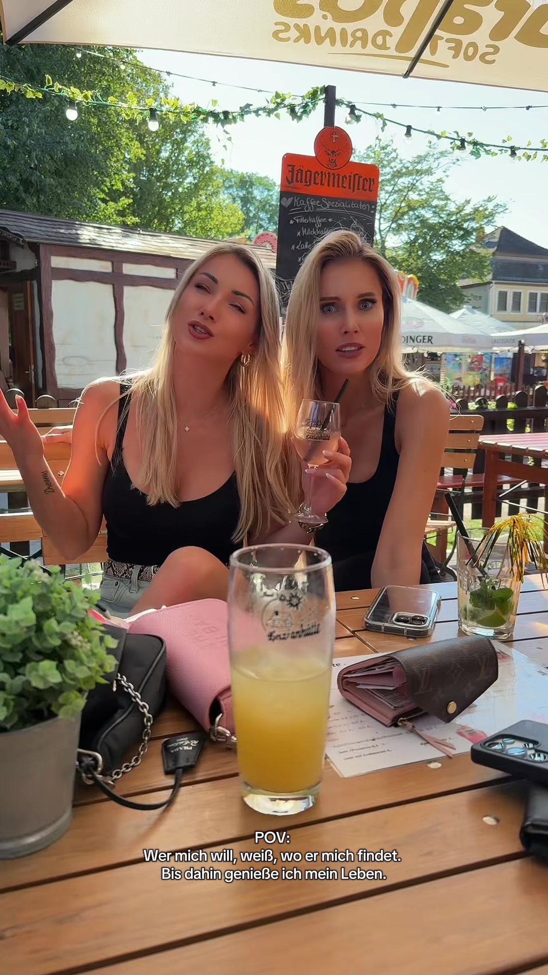@Anna-Carina Woitschack