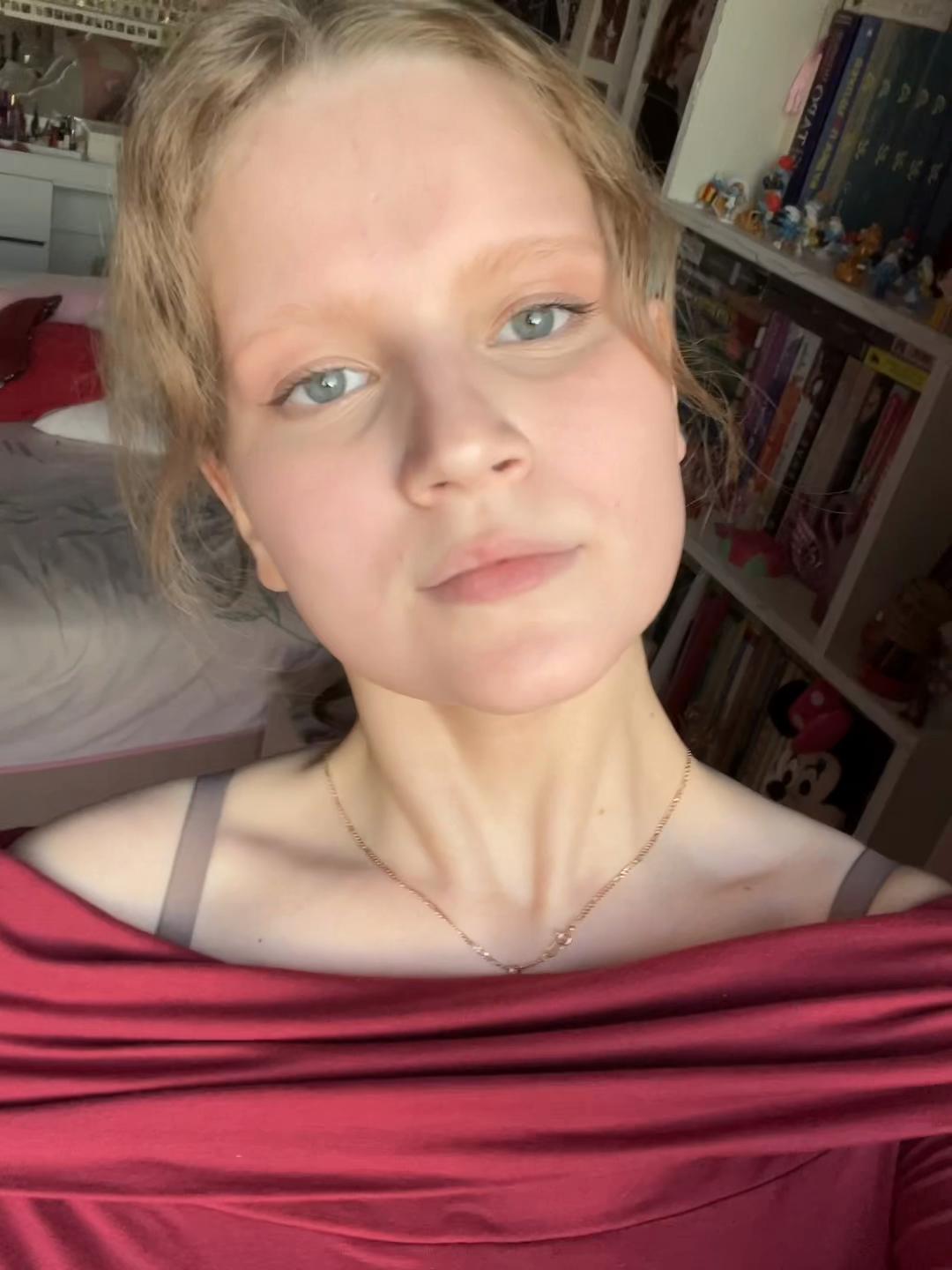 @𝑉𝑖𝑘𝑡𝑜𝑟𝑖𝑎