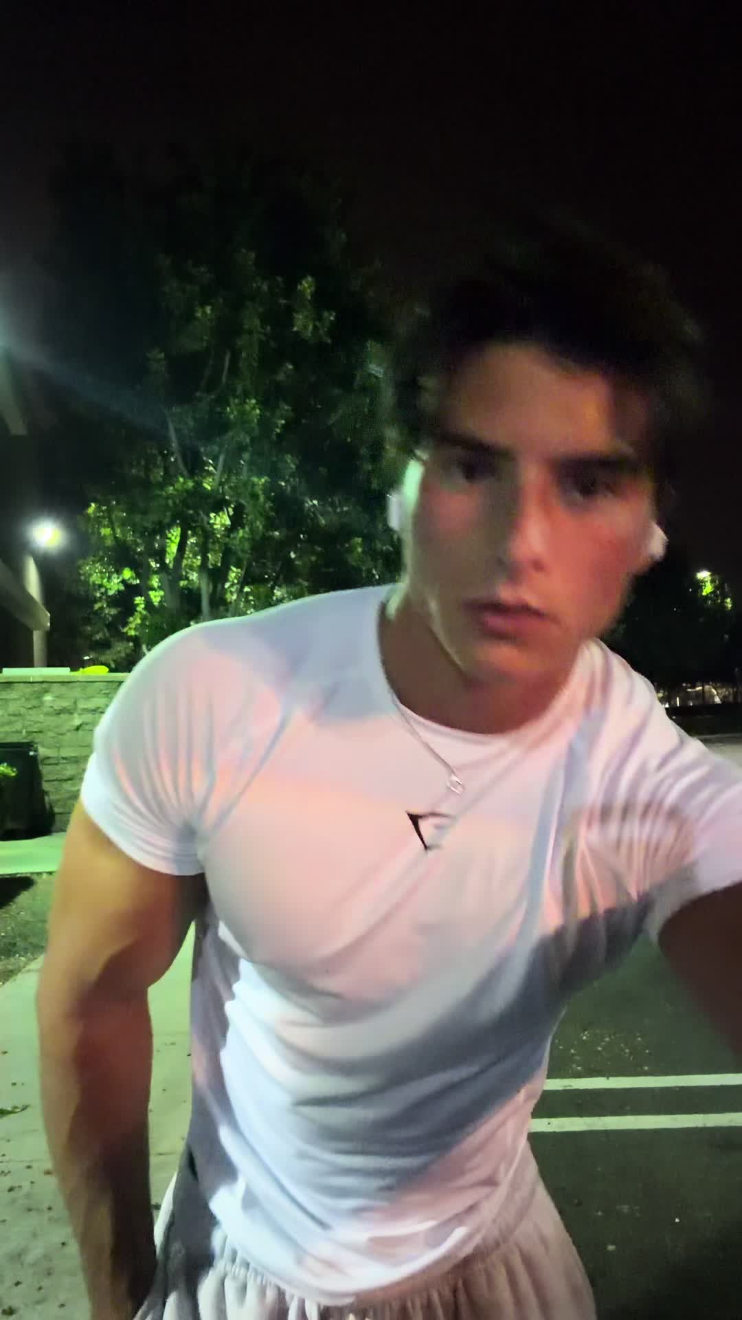 @LG