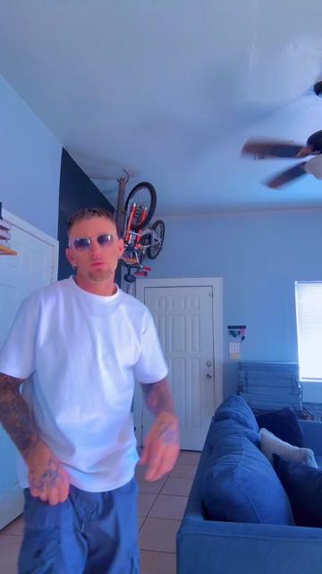 @Tattedprettyboy