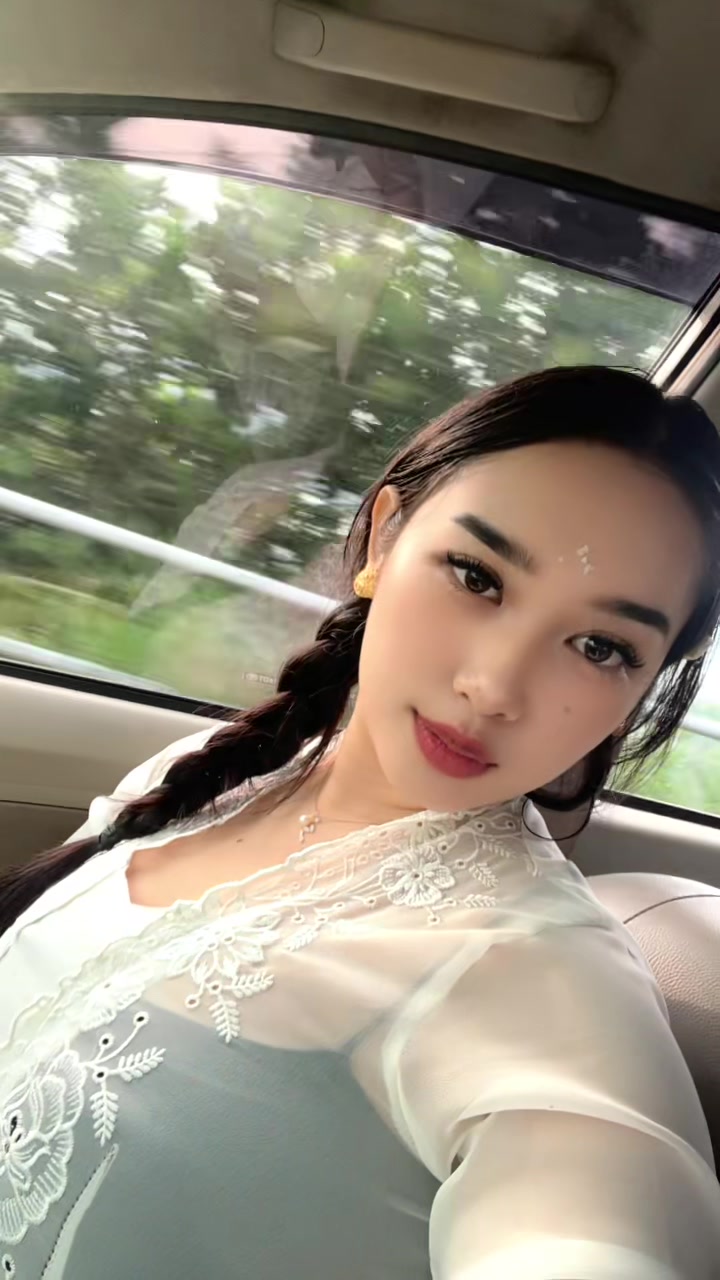 @✨Vannyaaja🦖