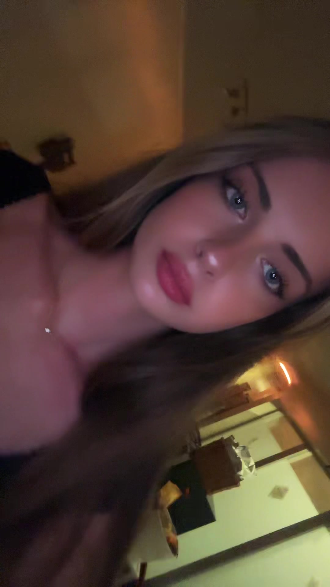 @👑