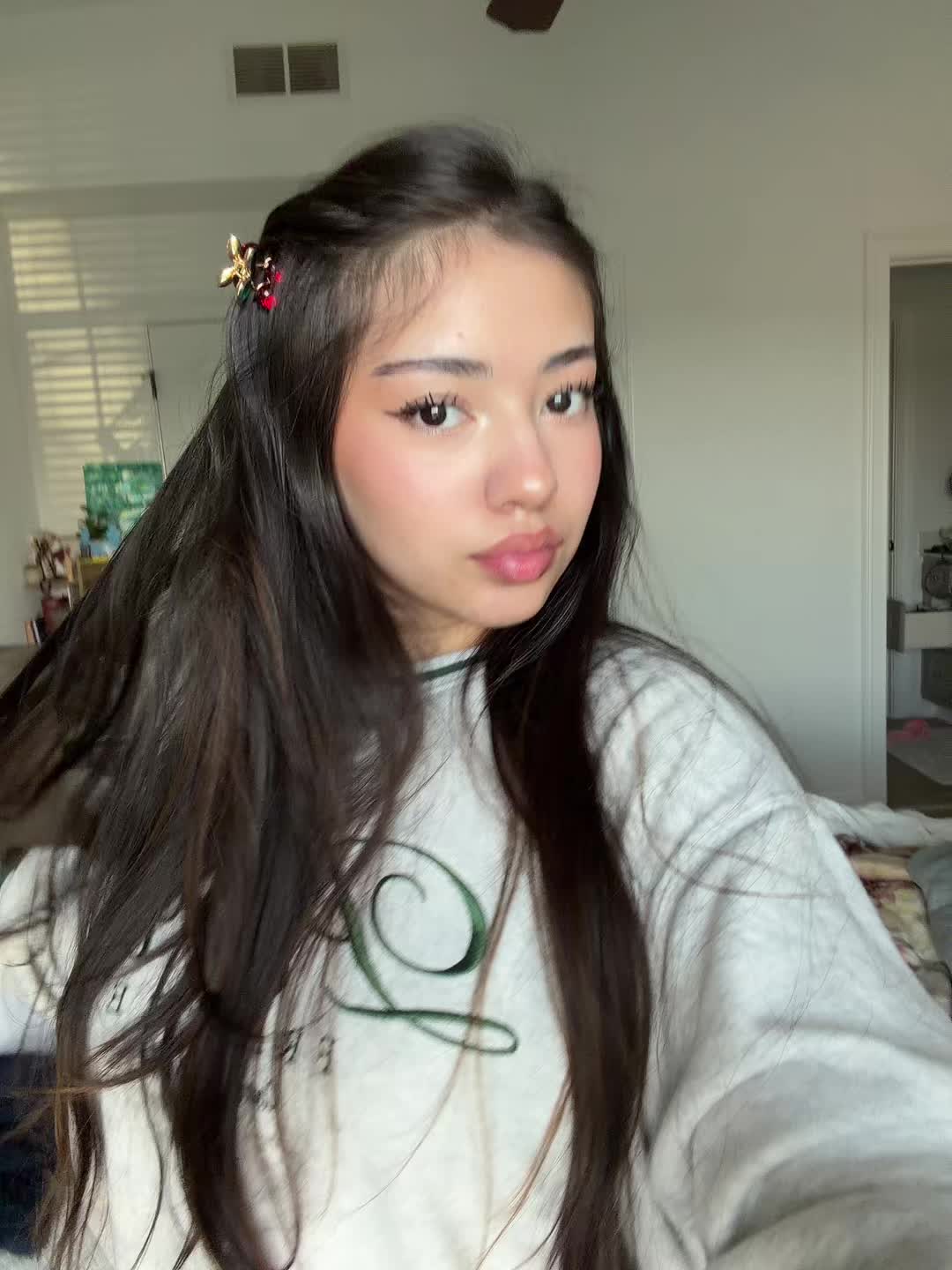 @leslye