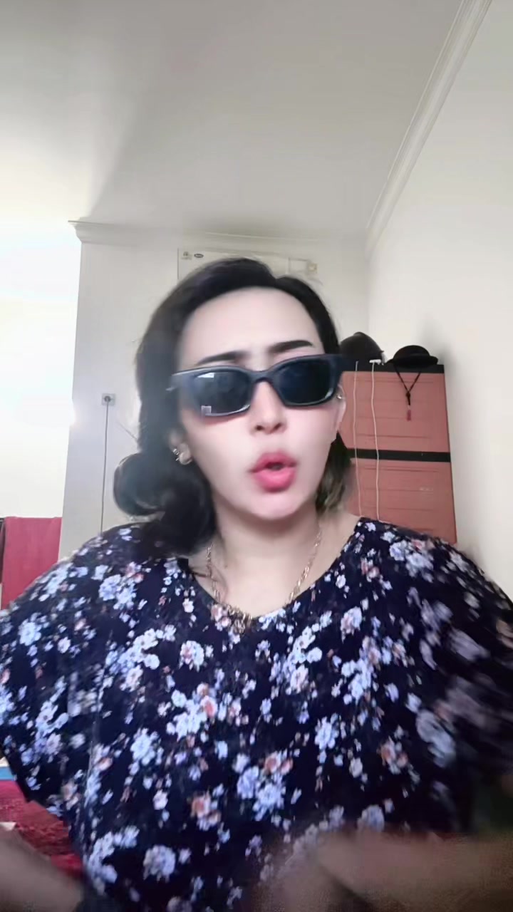 @DellaSantika22