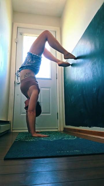 @five.little.shadows