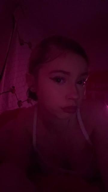@imstuckinmyownworldlol